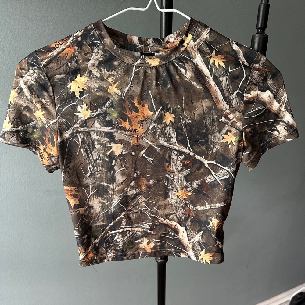 Last chance! SHEIN Brown Tan Crop T-Shirt Short Sleeve